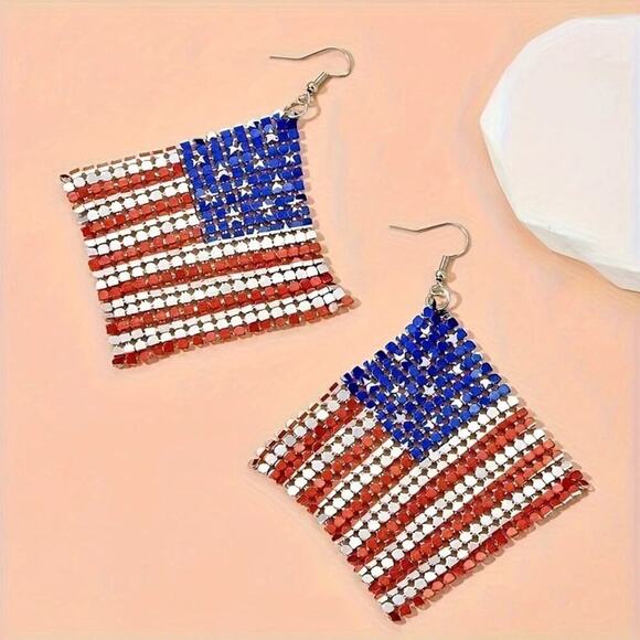 NEW American Flag Earrings, Patriotic Mesh Chain Earrings, American Flag Jewelry - Picture 2 of 3